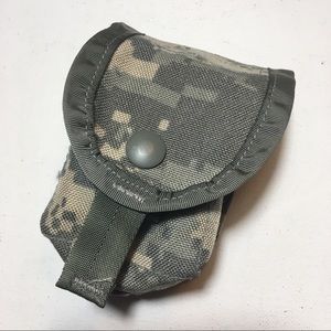 Hand grenade pouch